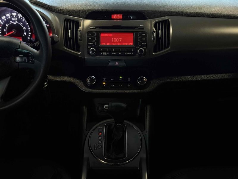 KIA SPORTAGE 2.0 LX 4X2 16V 2013/2014 LEHMEN VEÍCULOS VENÂNCIO AIRES / Carros no Vale