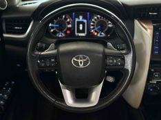 TOYOTA HILUX SW4 2.8 SRX DIAMOND 4X4 7 LUGARES 16V TURBO INTERCOOLER 2018/2019 LEHMEN VEÍCULOS VENÂNCIO AIRES / Carros no Vale