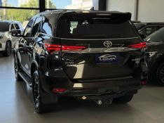 TOYOTA HILUX SW4 2.8 SRX DIAMOND 4X4 7 LUGARES 16V TURBO INTERCOOLER 2018/2019 LEHMEN VEÍCULOS VENÂNCIO AIRES / Carros no Vale