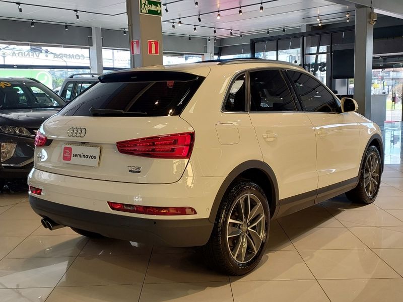 Audi Q3 2.0 TFSI AMBIENTE QUATTRO 4P GASOLINA S TRONIC 2018/2018 BETIOLO NOVOS E SEMINOVOS LAJEADO / Carros no Vale