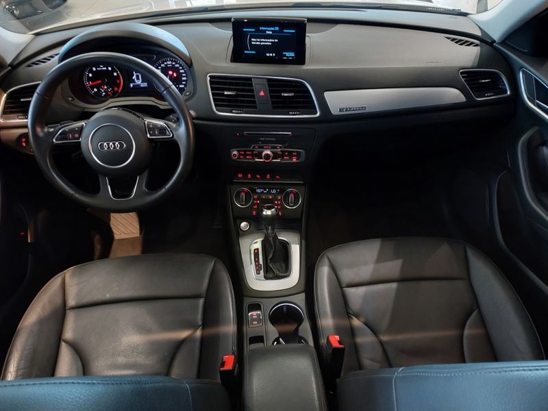 Audi Q3 2.0 TFSI AMBIENTE QUATTRO 4P GASOLINA S TRONIC 2018/2018 BETIOLO NOVOS E SEMINOVOS LAJEADO / Carros no Vale