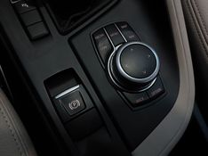 BMW X1 2.0 16V TURBO ACTIVEFLEX SDRIVE20I 4P AUTOMÁTICO 2018/2019 BETIOLO NOVOS E SEMINOVOS LAJEADO / Carros no Vale