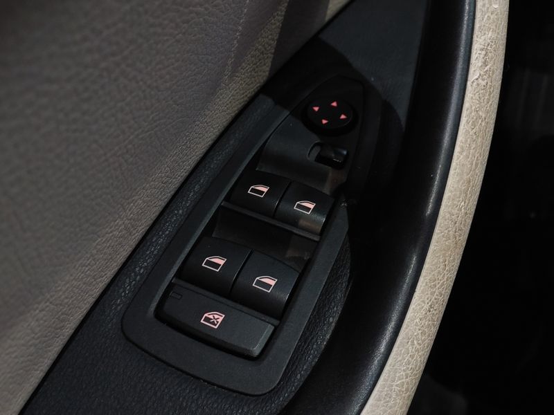 BMW X1 2.0 16V TURBO ACTIVEFLEX SDRIVE20I 4P AUTOMÁTICO 2018/2019 BETIOLO NOVOS E SEMINOVOS LAJEADO / Carros no Vale