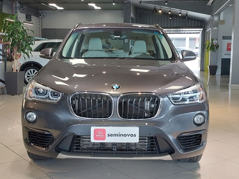 BMW X1 2.0 16V TURBO ACTIVEFLEX SDRIVE20I 4P AUTOMÁTICO 2018/2019 BETIOLO NOVOS E SEMINOVOS LAJEADO / Carros no Vale