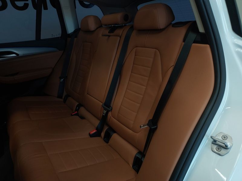BMW X3 2.0 16V HÍBRIDO XDRIVE30E STEPTRONIC 2020/2021 BETIOLO NOVOS E SEMINOVOS LAJEADO / Carros no Vale BMW X3 2.0 16V HÍBRIDO XDRIVE30E STEPTRONIC 2020/2021 BETIOLO NOVOS E SEMINOVOS LAJEADO / Carros no Vale