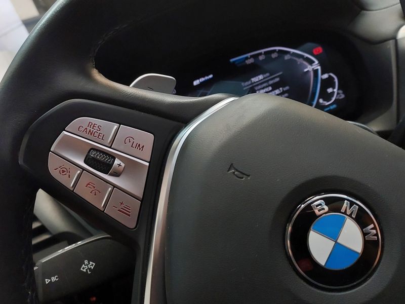 BMW X3 2.0 16V HÍBRIDO XDRIVE30E STEPTRONIC 2020/2021 BETIOLO NOVOS E SEMINOVOS LAJEADO / Carros no Vale BMW X3 2.0 16V HÍBRIDO XDRIVE30E STEPTRONIC 2020/2021 BETIOLO NOVOS E SEMINOVOS LAJEADO / Carros no Vale