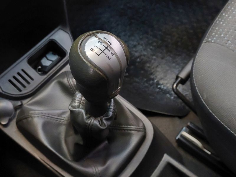 Chevrolet CELTA 1.0 MPFI LT 8V FLEX 4P MANUAL 2013/2014 BETIOLO NOVOS E SEMINOVOS LAJEADO / Carros no Vale Chevrolet CELTA 1.0 MPFI LT 8V FLEX 4P MANUAL 2013/2014 BETIOLO NOVOS E SEMINOVOS LAJEADO / Carros no Vale