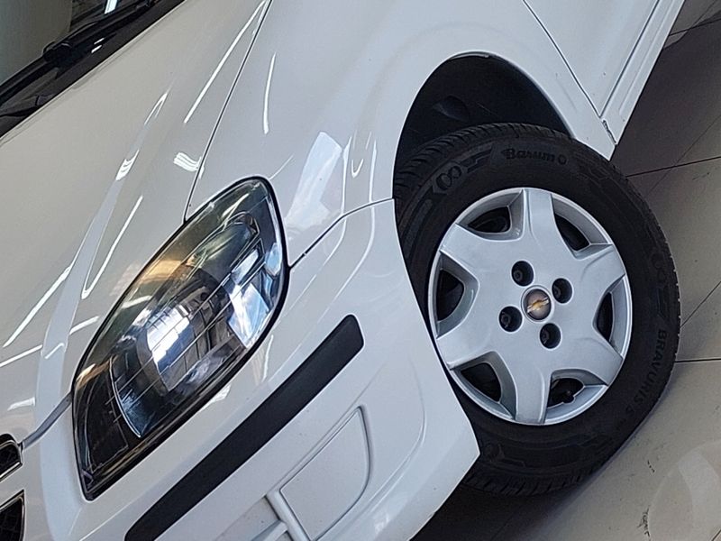 Chevrolet CELTA 1.0 MPFI LT 8V FLEX 4P MANUAL 2013/2014 BETIOLO NOVOS E SEMINOVOS LAJEADO / Carros no Vale Chevrolet CELTA 1.0 MPFI LT 8V FLEX 4P MANUAL 2013/2014 BETIOLO NOVOS E SEMINOVOS LAJEADO / Carros no Vale