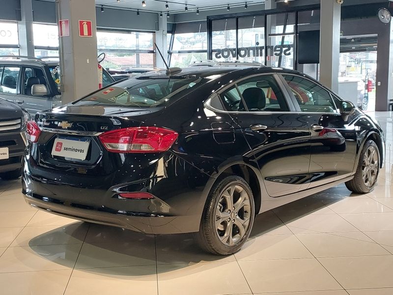 Chevrolet CRUZE 1.4 TURBO LTZ 16V FLEX 4P AUTOMÁTICO 2022/2022 BETIOLO NOVOS E SEMINOVOS LAJEADO / Carros no Vale