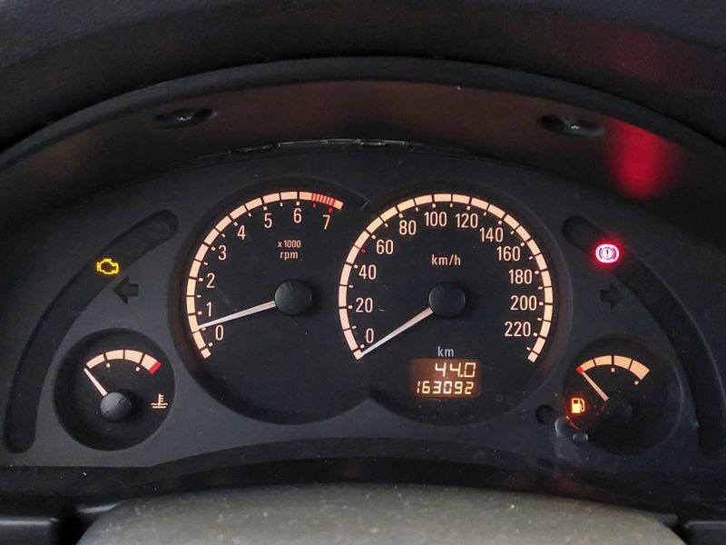 Chevrolet MERIVA 1.8 MPFI JOY 8V FLEX 4P MANUAL 2008/2008 BETIOLO NOVOS E SEMINOVOS LAJEADO / Carros no Vale