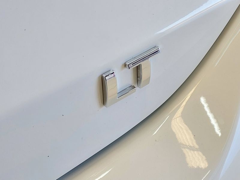 Chevrolet ONIX 1.0 FLEX LT MANUAL 2022/2023 BETIOLO NOVOS E SEMINOVOS LAJEADO / Carros no Vale