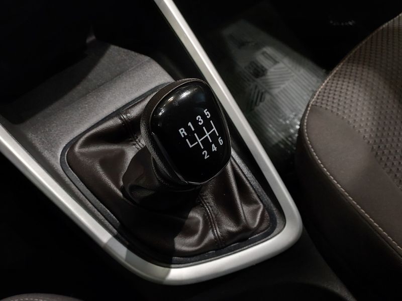 Chevrolet ONIX 1.0 FLEX PLUS LT MANUAL 2022/2023 BETIOLO NOVOS E SEMINOVOS LAJEADO / Carros no Vale