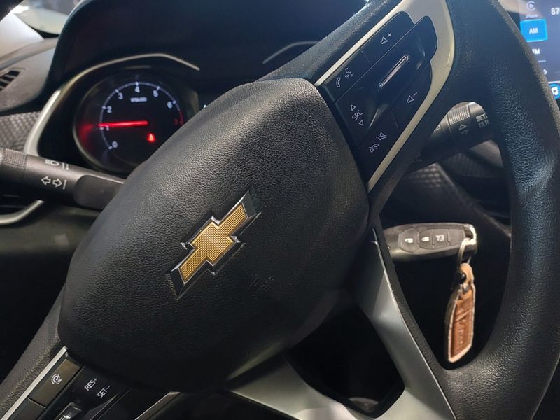 Chevrolet ONIX 1.0 FLEX PLUS LT MANUAL 2022/2023 BETIOLO NOVOS E SEMINOVOS LAJEADO / Carros no Vale