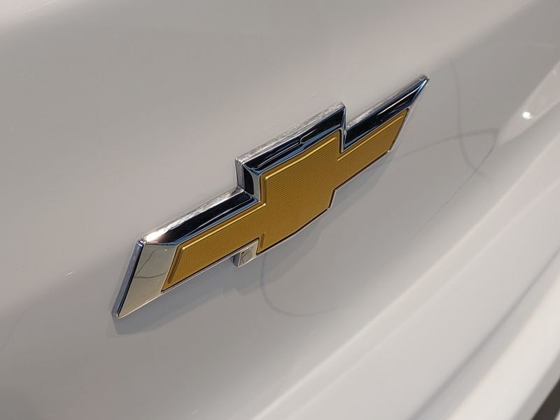 Chevrolet ONIX 1.0 FLEX PLUS LT MANUAL 2022/2023 BETIOLO NOVOS E SEMINOVOS LAJEADO / Carros no Vale