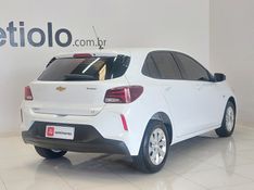 Chevrolet ONIX 1.0 TURBO FLEX LT AUTOMÁTICO 2022/2023 BETIOLO NOVOS E SEMINOVOS LAJEADO / Carros no Vale