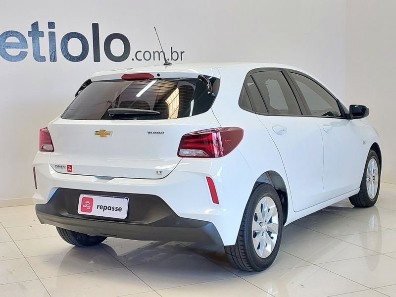 Chevrolet ONIX 1.0 TURBO FLEX LT AUTOMÁTICO 2022/2023 BETIOLO NOVOS E SEMINOVOS LAJEADO / Carros no Vale