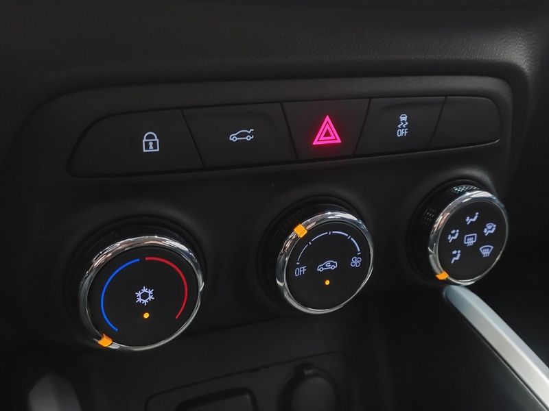 Chevrolet ONIX 1.0 TURBO FLEX LT MANUAL 2022/2023 BETIOLO NOVOS E SEMINOVOS LAJEADO / Carros no Vale