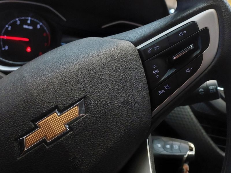 Chevrolet ONIX 1.0 TURBO FLEX LT MANUAL 2022/2023 BETIOLO NOVOS E SEMINOVOS LAJEADO / Carros no Vale