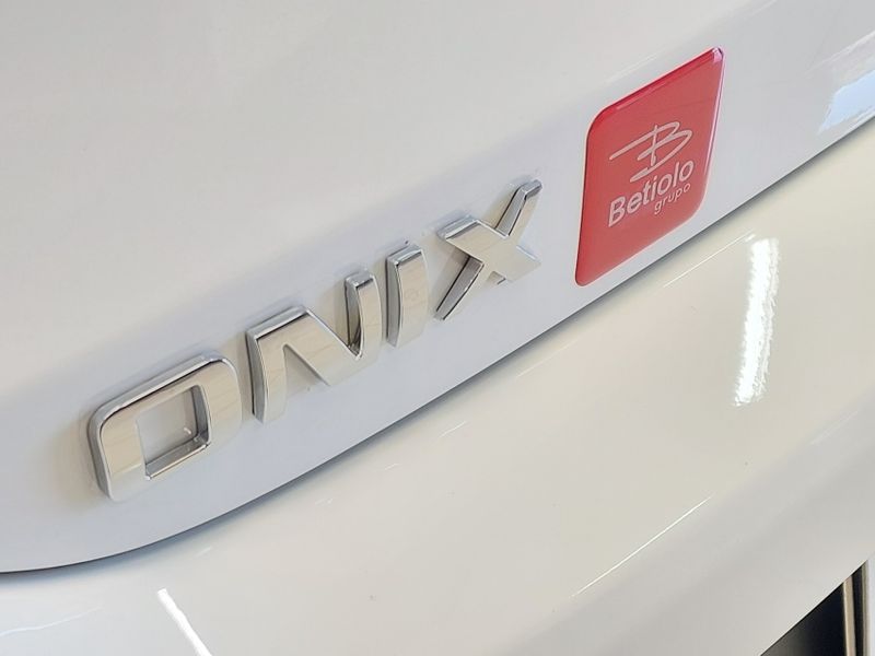 Chevrolet ONIX 1.0 TURBO FLEX LT MANUAL 2022/2023 BETIOLO NOVOS E SEMINOVOS LAJEADO / Carros no Vale
