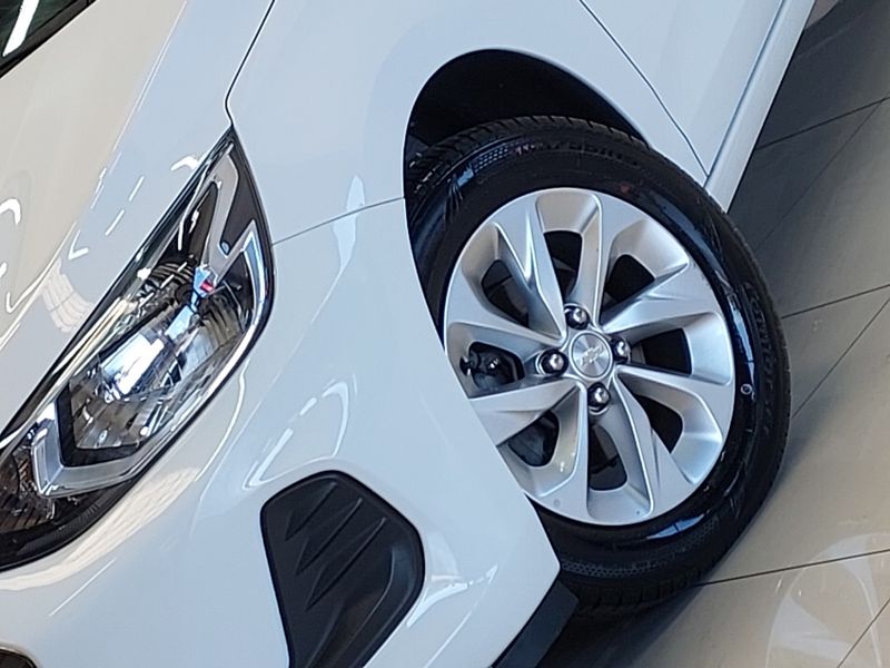 Chevrolet ONIX 1.0 TURBO FLEX LT MANUAL 2022/2023 BETIOLO NOVOS E SEMINOVOS LAJEADO / Carros no Vale