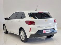 Chevrolet ONIX 1.0 TURBO FLEX LT MANUAL 2022/2023 BETIOLO NOVOS E SEMINOVOS LAJEADO / Carros no Vale