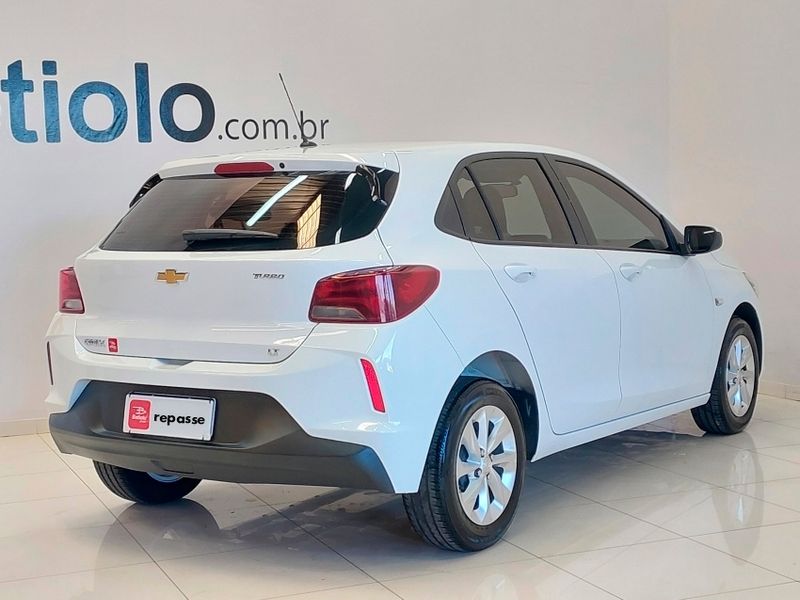 Chevrolet ONIX 1.0 TURBO FLEX LT MANUAL 2022/2023 BETIOLO NOVOS E SEMINOVOS LAJEADO / Carros no Vale