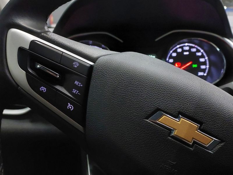 Chevrolet ONIX 1.0 TURBO FLEX LTZ AUTOMÁTICO 2024/2025 BETIOLO NOVOS E SEMINOVOS LAJEADO / Carros no Vale