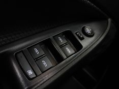 Chevrolet ONIX 1.0 TURBO FLEX LTZ AUTOMÁTICO 2024/2025 BETIOLO NOVOS E SEMINOVOS LAJEADO / Carros no Vale