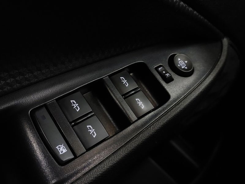 Chevrolet ONIX 1.0 TURBO FLEX LTZ AUTOMÁTICO 2024/2025 BETIOLO NOVOS E SEMINOVOS LAJEADO / Carros no Vale