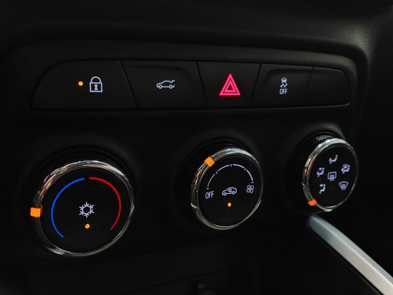 Chevrolet ONIX 1.0 TURBO FLEX PLUS LT AUTOMÁTICO 2020/2020 BETIOLO NOVOS E SEMINOVOS LAJEADO / Carros no Vale Chevrolet ONIX 1.0 TURBO FLEX PLUS LT AUTOMÁTICO 2020/2020 BETIOLO NOVOS E SEMINOVOS LAJEADO / Carros no Vale