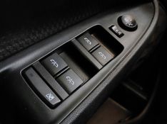 Chevrolet ONIX 1.0 TURBO FLEX PLUS LT AUTOMÁTICO 2020/2020 BETIOLO NOVOS E SEMINOVOS LAJEADO / Carros no Vale