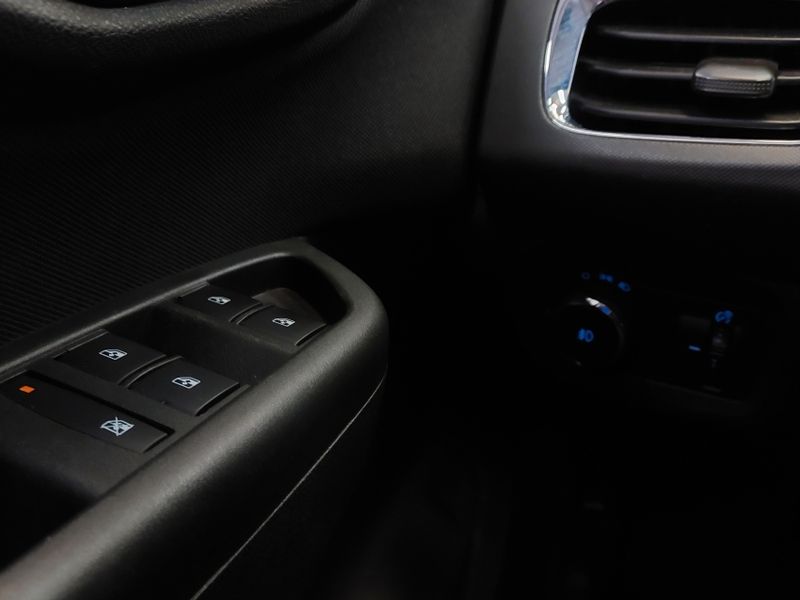 Chevrolet ONIX 1.4 MPFI LTZ 8V FLEX 4P AUTOMÁTICO 2017/2017 BETIOLO NOVOS E SEMINOVOS LAJEADO / Carros no Vale