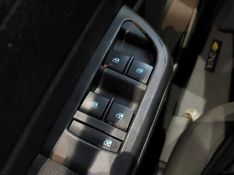 Chevrolet ONIX 1.4 MPFI LTZ 8V FLEX 4P MANUAL 2016/2016 BETIOLO NOVOS E SEMINOVOS LAJEADO / Carros no Vale