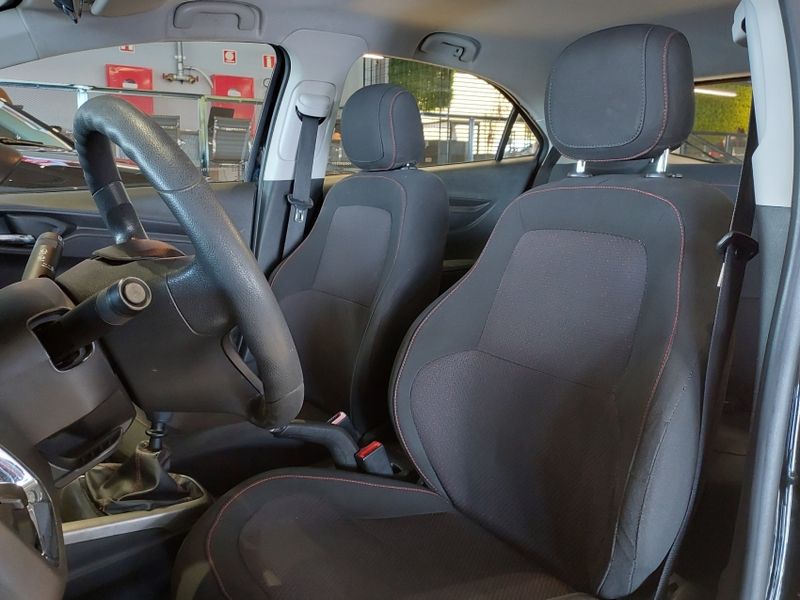 Chevrolet ONIX 1.4 MPFI LTZ 8V FLEX 4P MANUAL 2016/2016 BETIOLO NOVOS E SEMINOVOS LAJEADO / Carros no Vale