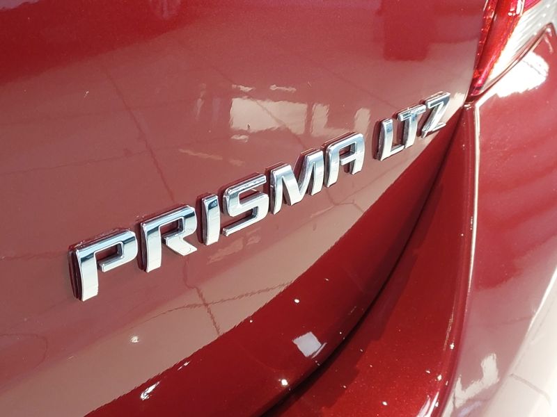 Chevrolet PRISMA 1.4 MPFI LTZ 8V FLEX 4P AUTOMÁTICO 2016/2017 BETIOLO NOVOS E SEMINOVOS LAJEADO / Carros no Vale