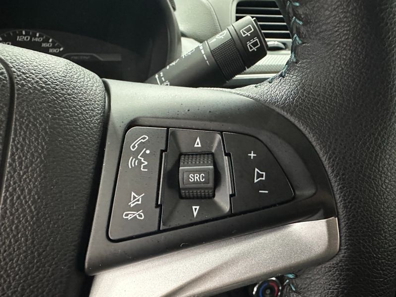 Chevrolet SPIN 1.8 ACTIV7 8V FLEX 4P AUTOMÁTICO 2022/2023 BETIOLO NOVOS E SEMINOVOS LAJEADO / Carros no Vale