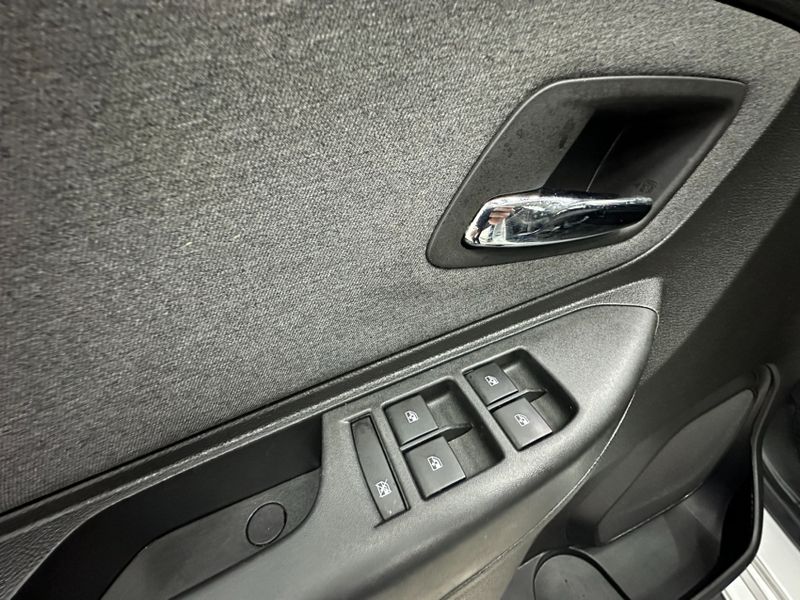 Chevrolet SPIN 1.8 ACTIV7 8V FLEX 4P AUTOMÁTICO 2022/2023 BETIOLO NOVOS E SEMINOVOS LAJEADO / Carros no Vale