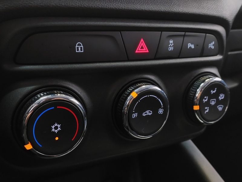 Chevrolet TRACKER 1.0 TURBO FLEX PREMIER AUTOMÁTICO 2022/2023 BETIOLO NOVOS E SEMINOVOS LAJEADO / Carros no Vale