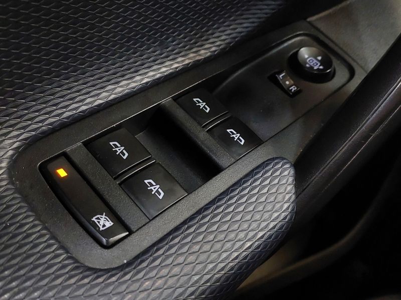 Chevrolet TRACKER 1.0 TURBO FLEX PREMIER AUTOMÁTICO 2022/2023 BETIOLO NOVOS E SEMINOVOS LAJEADO / Carros no Vale