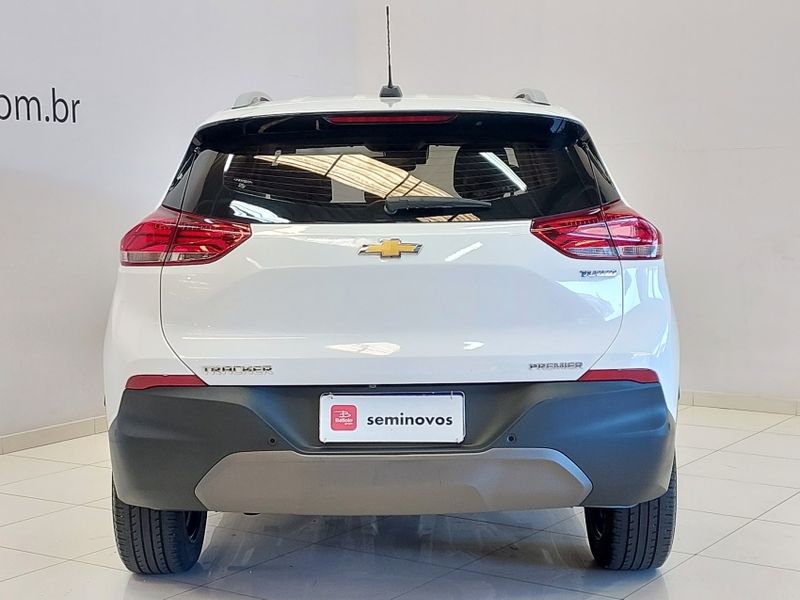 Chevrolet TRACKER 1.0 TURBO FLEX PREMIER AUTOMÁTICO 2022/2023 BETIOLO NOVOS E SEMINOVOS LAJEADO / Carros no Vale