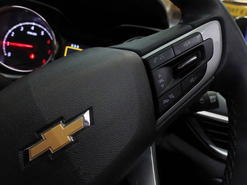 Chevrolet TRACKER 1.2 TURBO FLEX PREMIER AUTOMÁTICO 2023/2024 BETIOLO NOVOS E SEMINOVOS LAJEADO / Carros no Vale