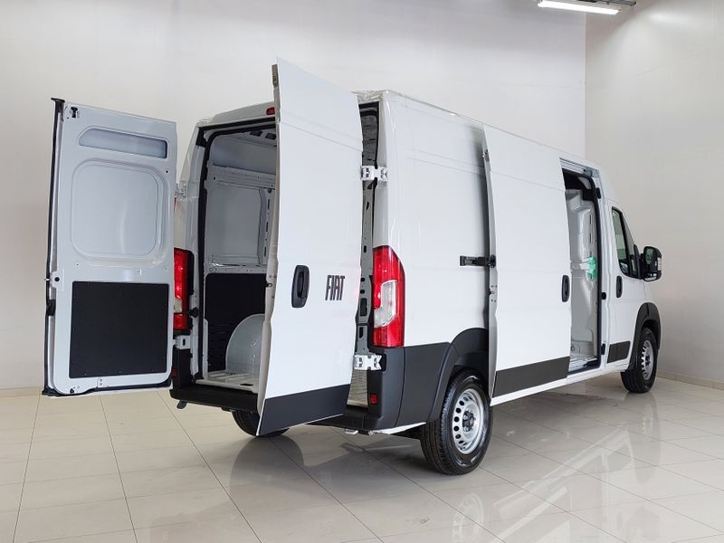 Fiat DUCATO 2.2 BLUEHDI DIESEL MAXICARGO MANUAL 2025/2026 BETIOLO NOVOS E SEMINOVOS LAJEADO / Carros no Vale