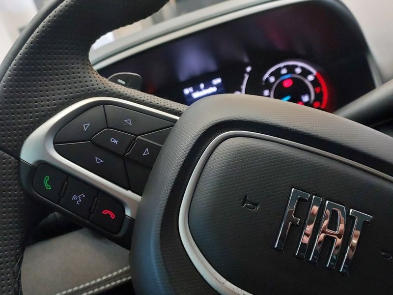 Fiat FASTBACK 1.0 TURBO 200 HYBRID AUDACE CVT 2025/2025 BETIOLO NOVOS E SEMINOVOS LAJEADO / Carros no Vale