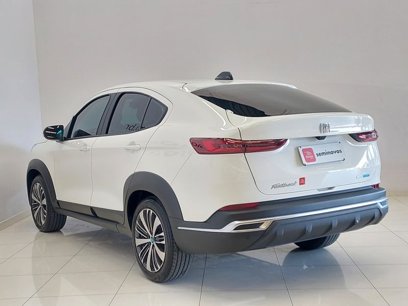 Fiat FASTBACK 1.0 TURBO 200 HYBRID AUDACE CVT 2025/2025 BETIOLO NOVOS E SEMINOVOS LAJEADO / Carros no Vale