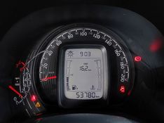 Fiat MOBI 1.0 EVO FLEX LIKE MANUAL 2023/2024 BETIOLO NOVOS E SEMINOVOS LAJEADO / Carros no Vale