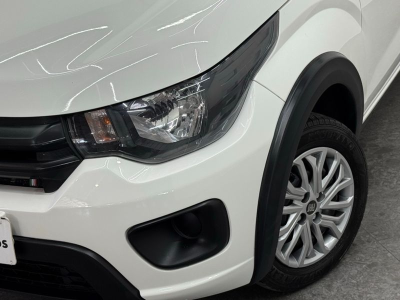 Fiat MOBI 1.0 EVO FLEX LIKE MANUAL 2023/2023 BETIOLO NOVOS E SEMINOVOS LAJEADO / Carros no Vale