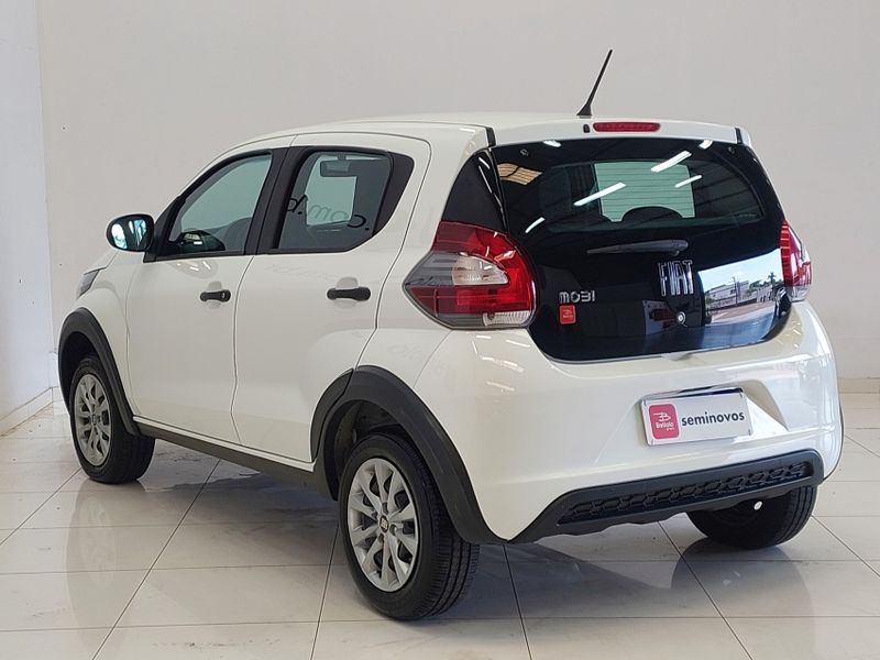 Fiat MOBI 1.0 EVO FLEX LIKE MANUAL 2023/2024 BETIOLO NOVOS E SEMINOVOS LAJEADO / Carros no Vale