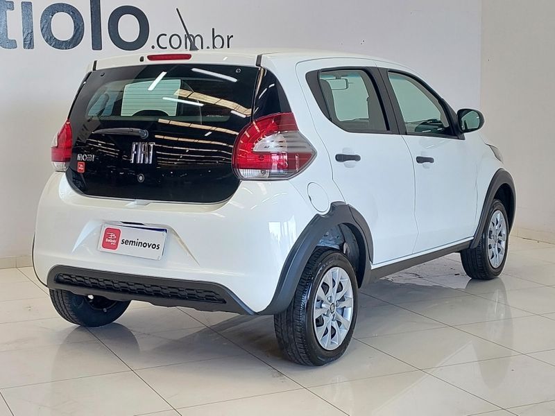 Fiat MOBI 1.0 EVO FLEX LIKE MANUAL 2023/2024 BETIOLO NOVOS E SEMINOVOS LAJEADO / Carros no Vale