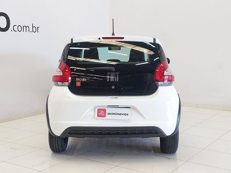 Fiat MOBI 1.0 EVO FLEX LIKE MANUAL 2023/2024 BETIOLO NOVOS E SEMINOVOS LAJEADO / Carros no Vale