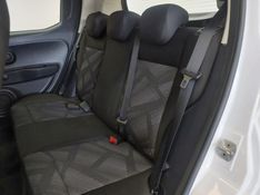 Fiat MOBI 1.0 EVO FLEX LIKE MANUAL 2023/2024 BETIOLO NOVOS E SEMINOVOS LAJEADO / Carros no Vale